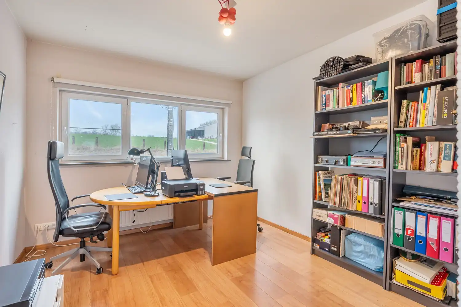 Energiezuinige woning met 4 slaapkamers, een garage en een tuin met een achteruitgang grenzend aan natuurgebied te Bertem! foto 19