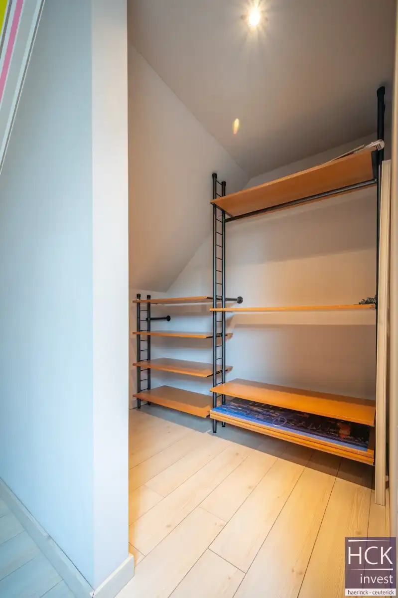 KRUISHOUTEM - Instapklare en prachtig gelegen woning met 4 SLPK. én zwembad foto 21