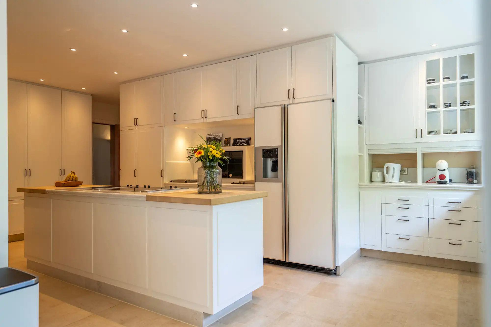 Instapklare ruime villa in residentiële buurt foto 16