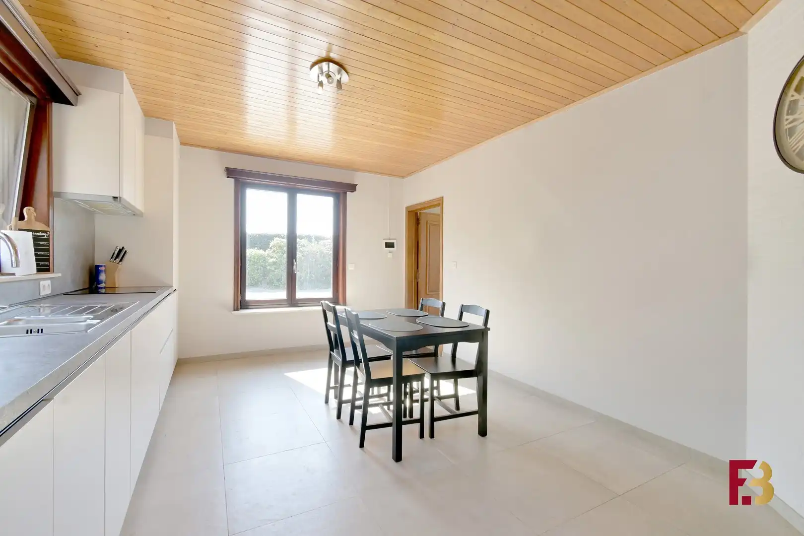 Instapklaar wonen met paarden aan huis in Wetteren foto 6
