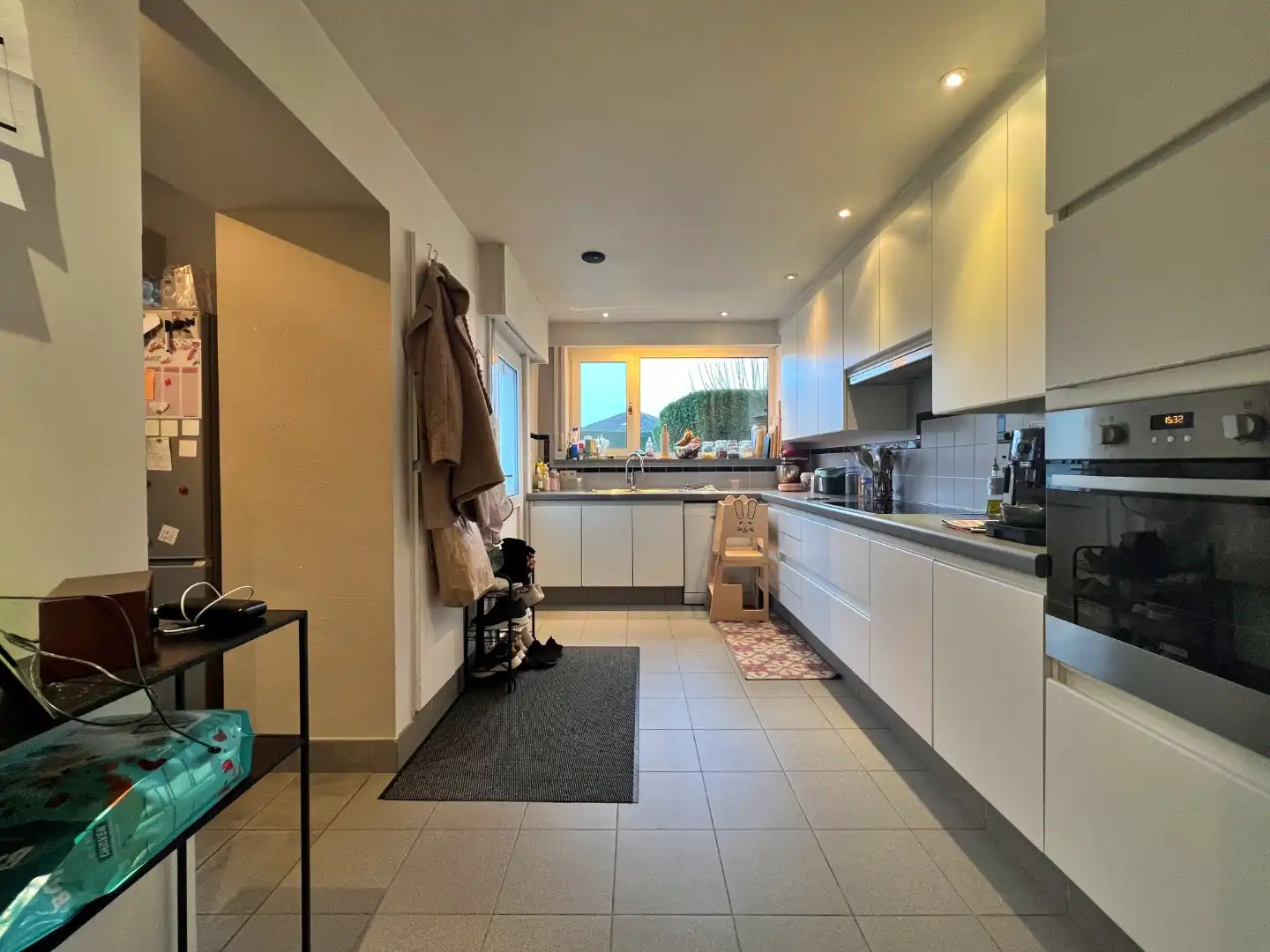 🏡 Halfopen woning met ruime tuin en garage te huur in Lievegem foto 8