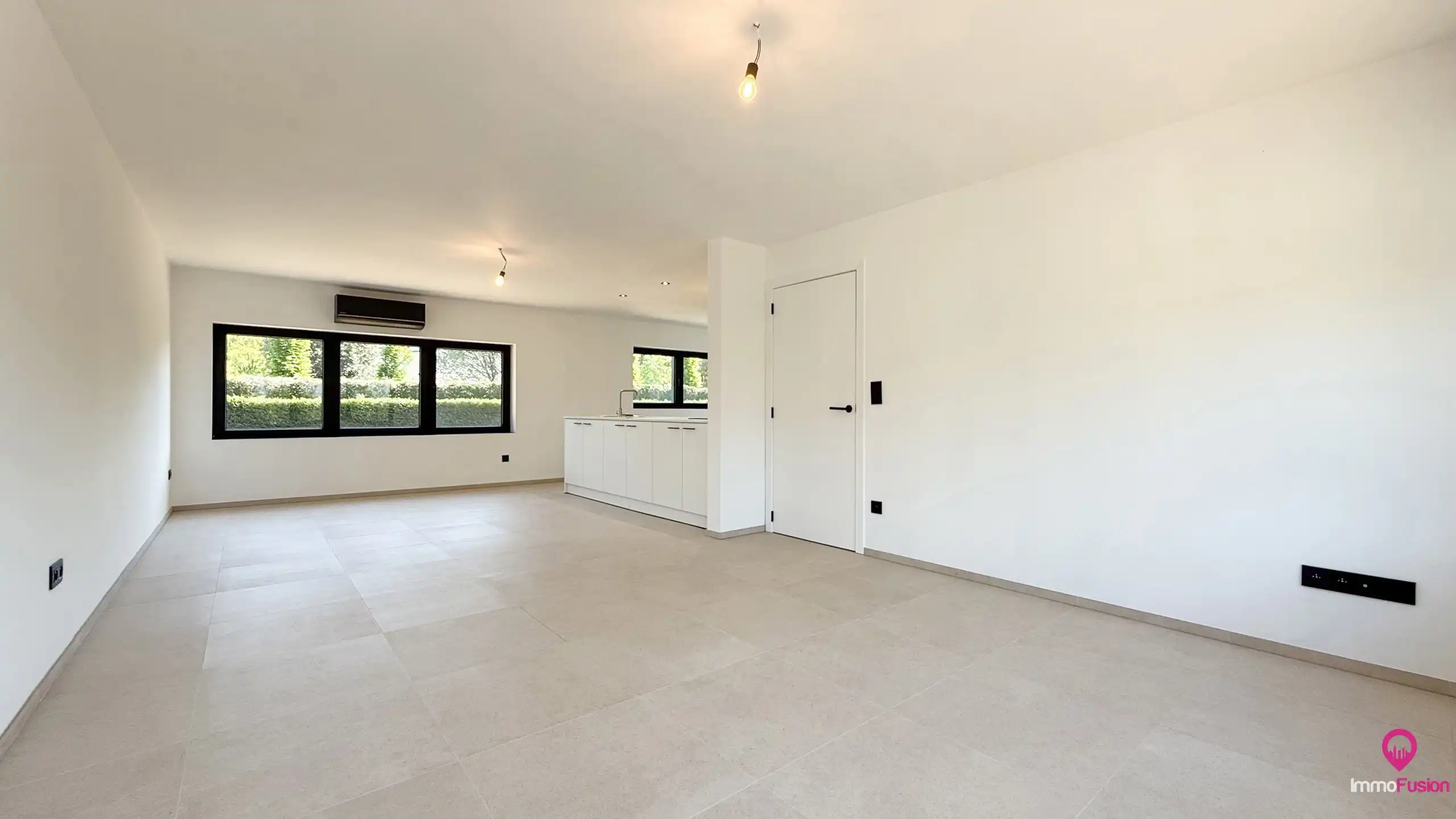 Totaalgerenoveerde, instapklare woning met 3 slpks te Zolder foto 3