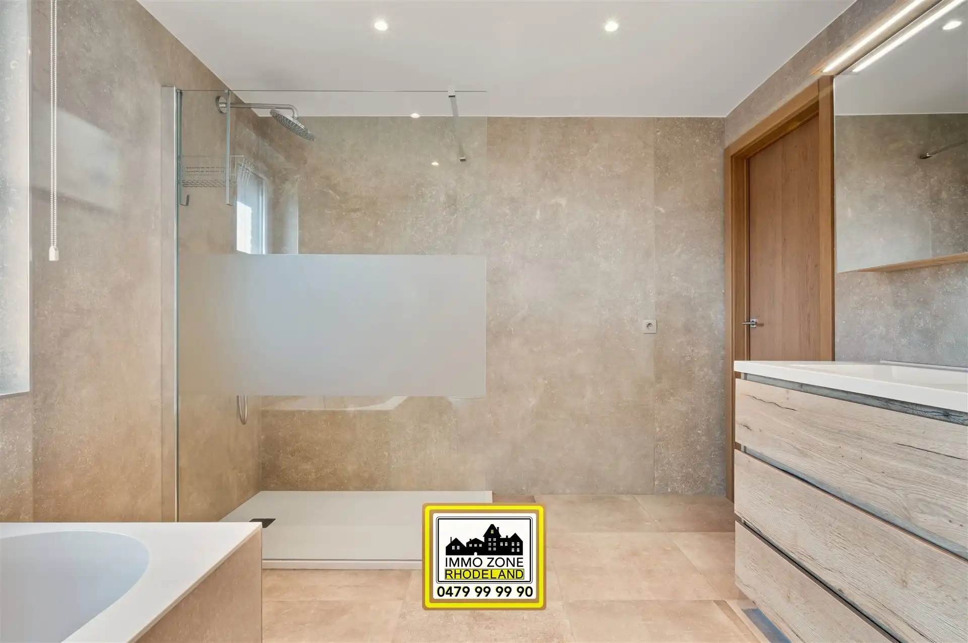 Prachtige woning in doodlopende straat vlakbij de markt  foto 23