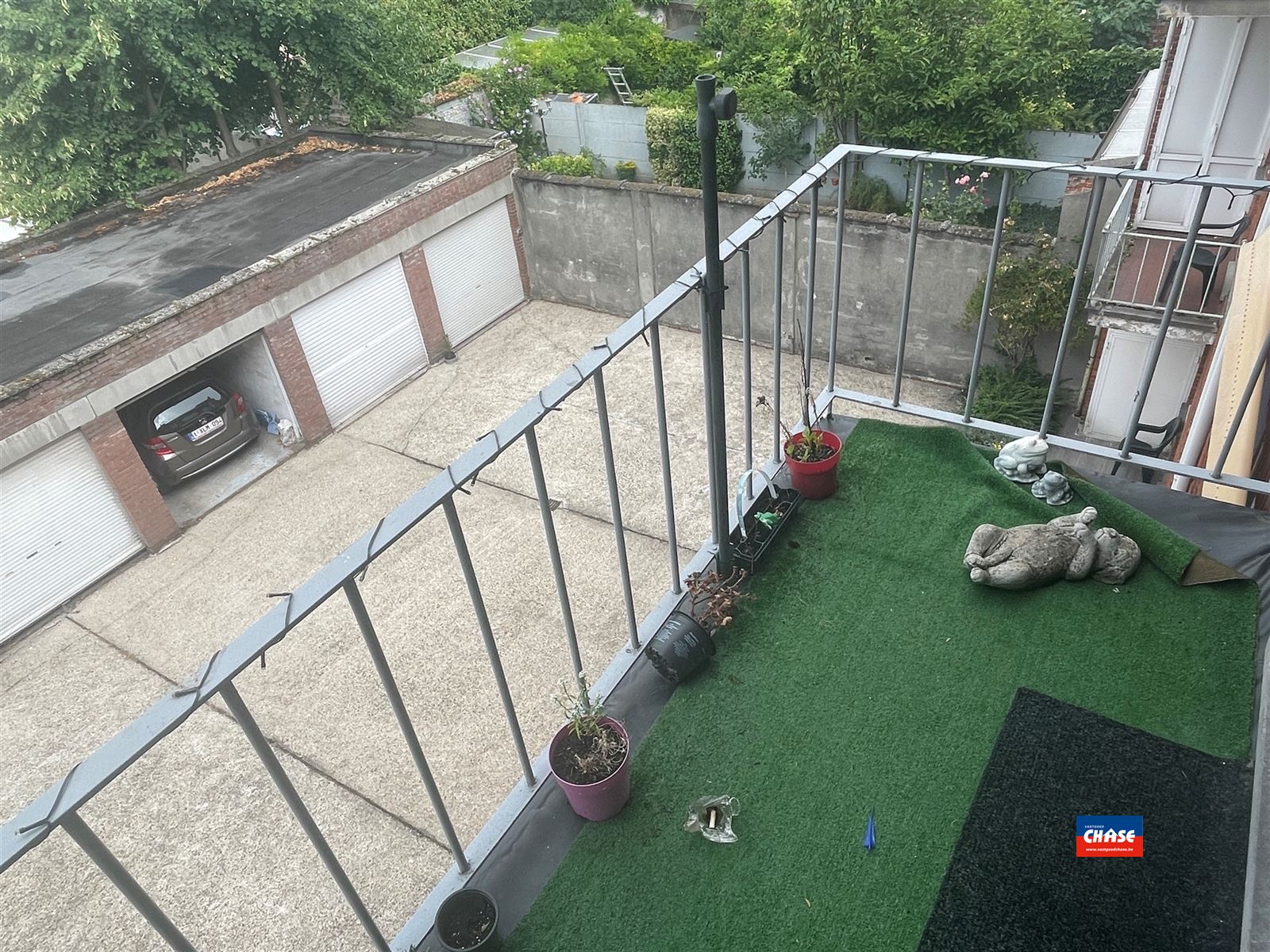 Appartement met twee slaapkamers en terras foto 13