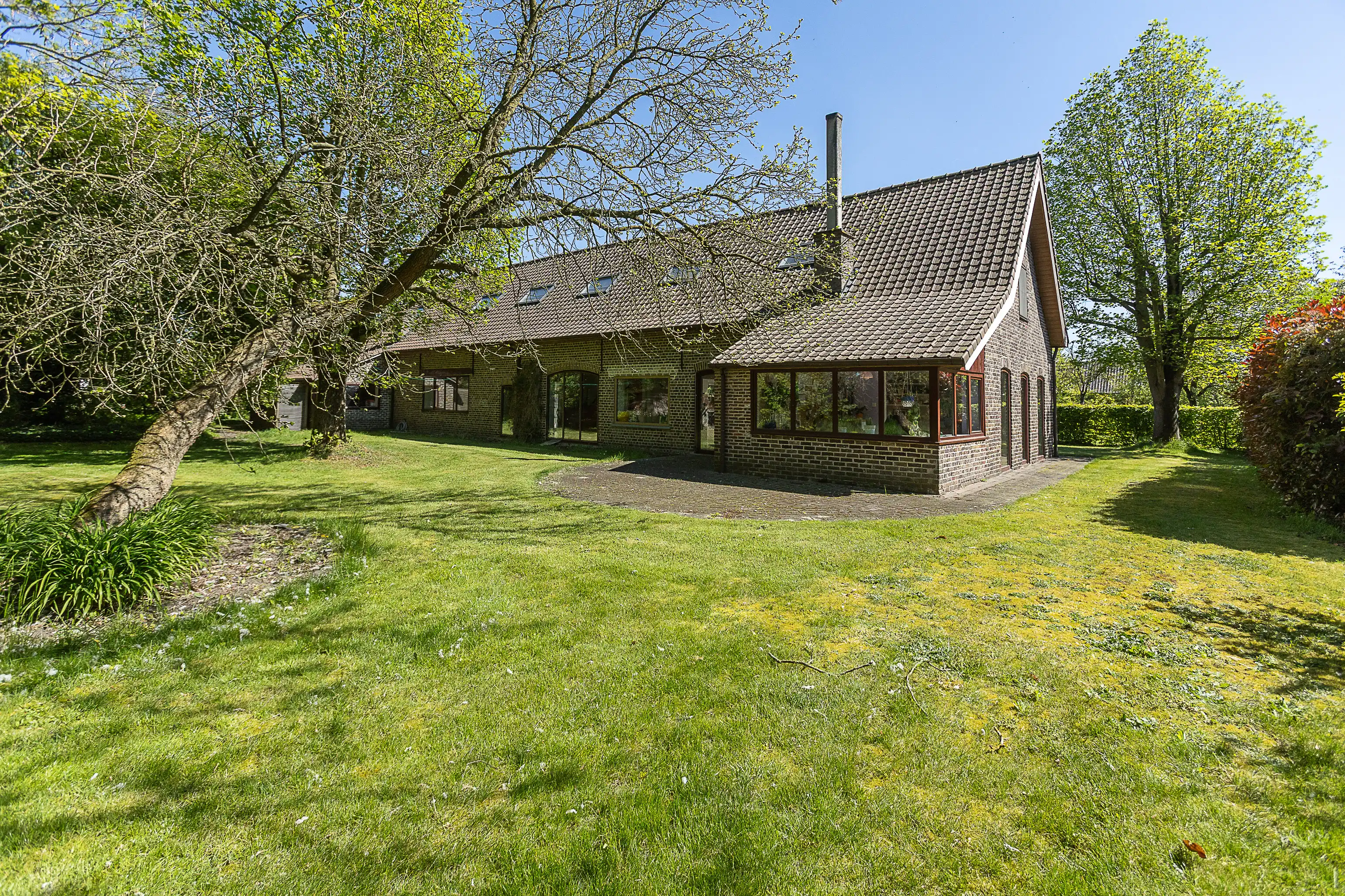 Exclusief wonen - karaktervolle villa op 3.296 m² groen foto 26
