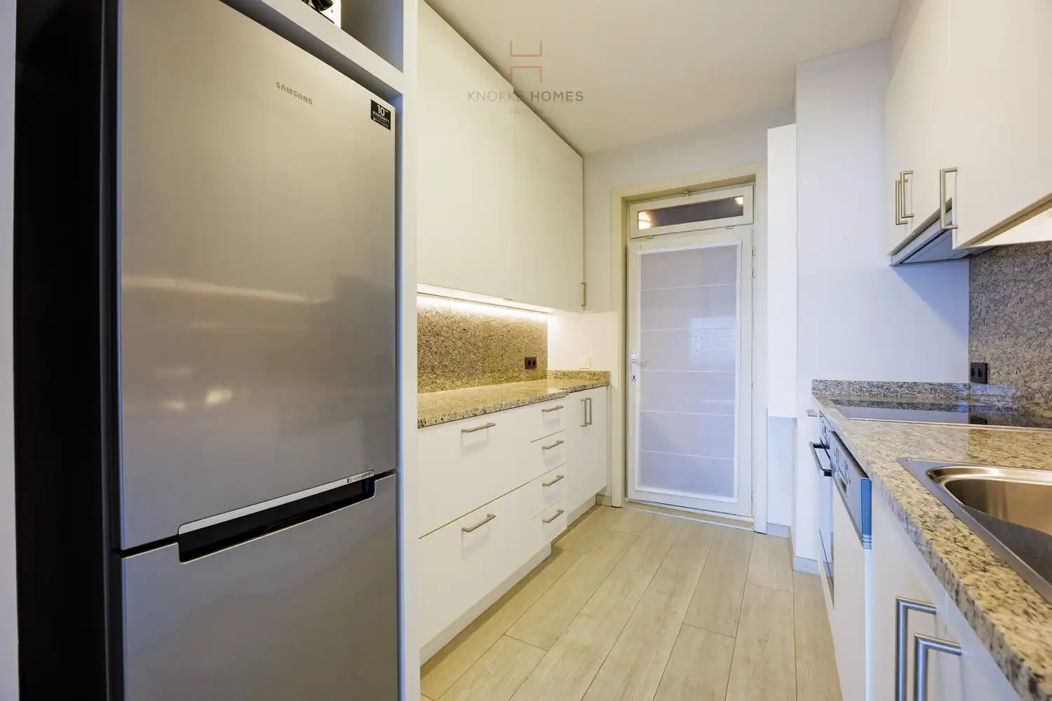 3-kamerappartement met frontaal zeezicht aan het Albertplein foto 10