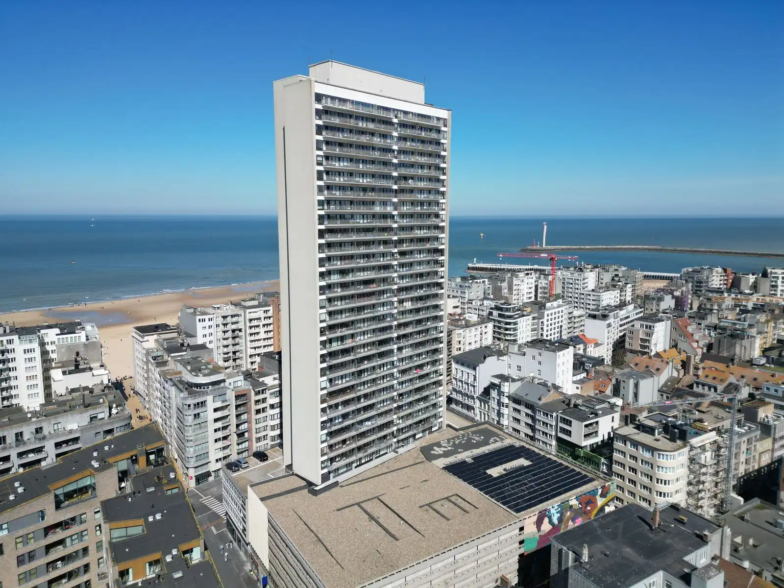 Zonnige studio met open zicht en terras op topligging in Oostende foto 12