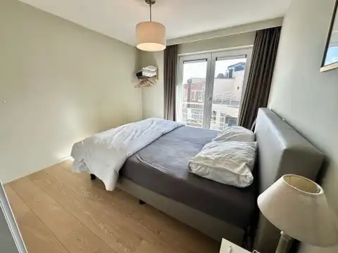 Res. Commodore - gemeubeld 2 slpk app. met terras en mogelijkheid tot huren van een garage ! foto 10