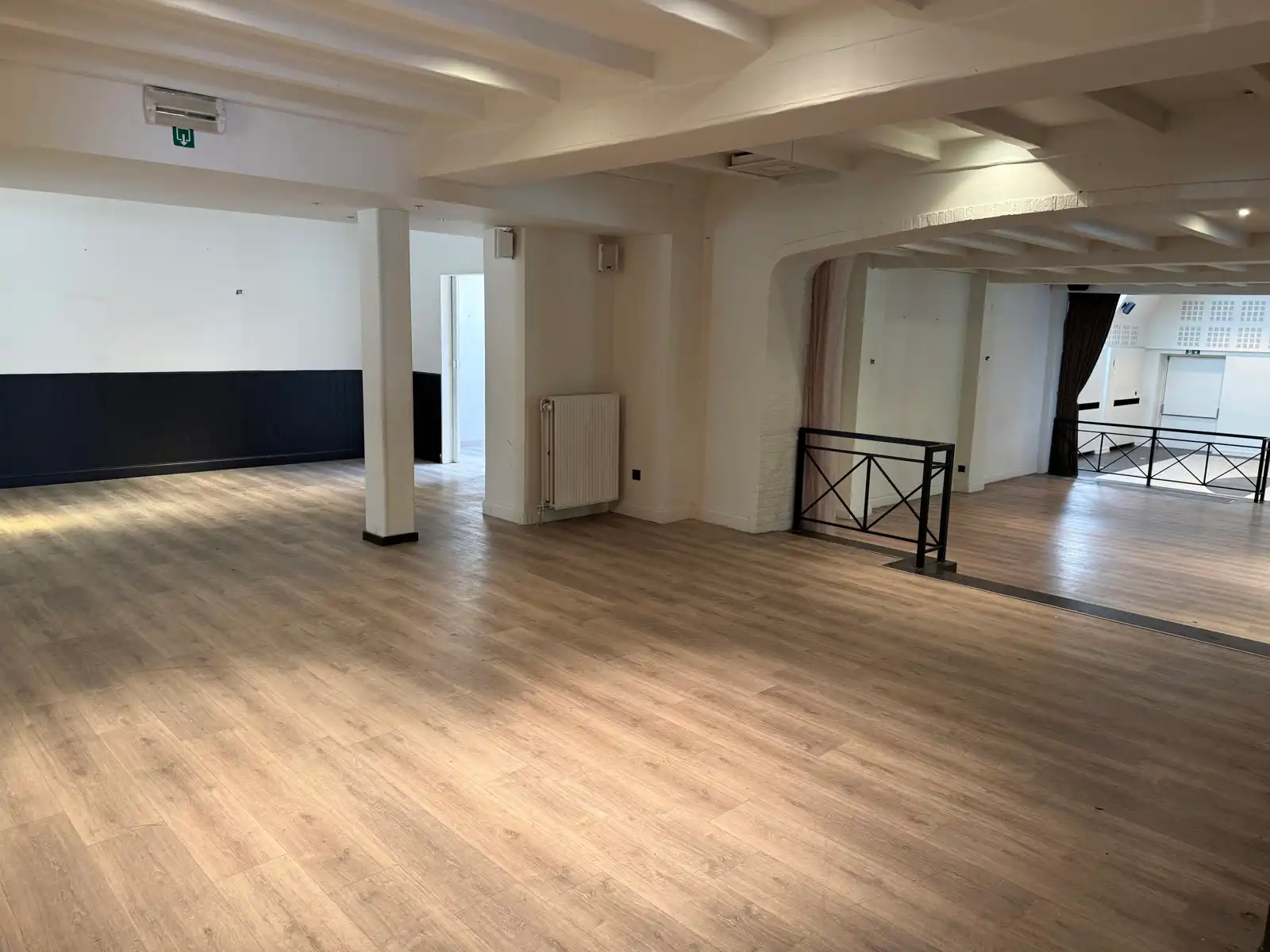 Projectgrond (vroegere feestzaal met woonst en parking) foto 27