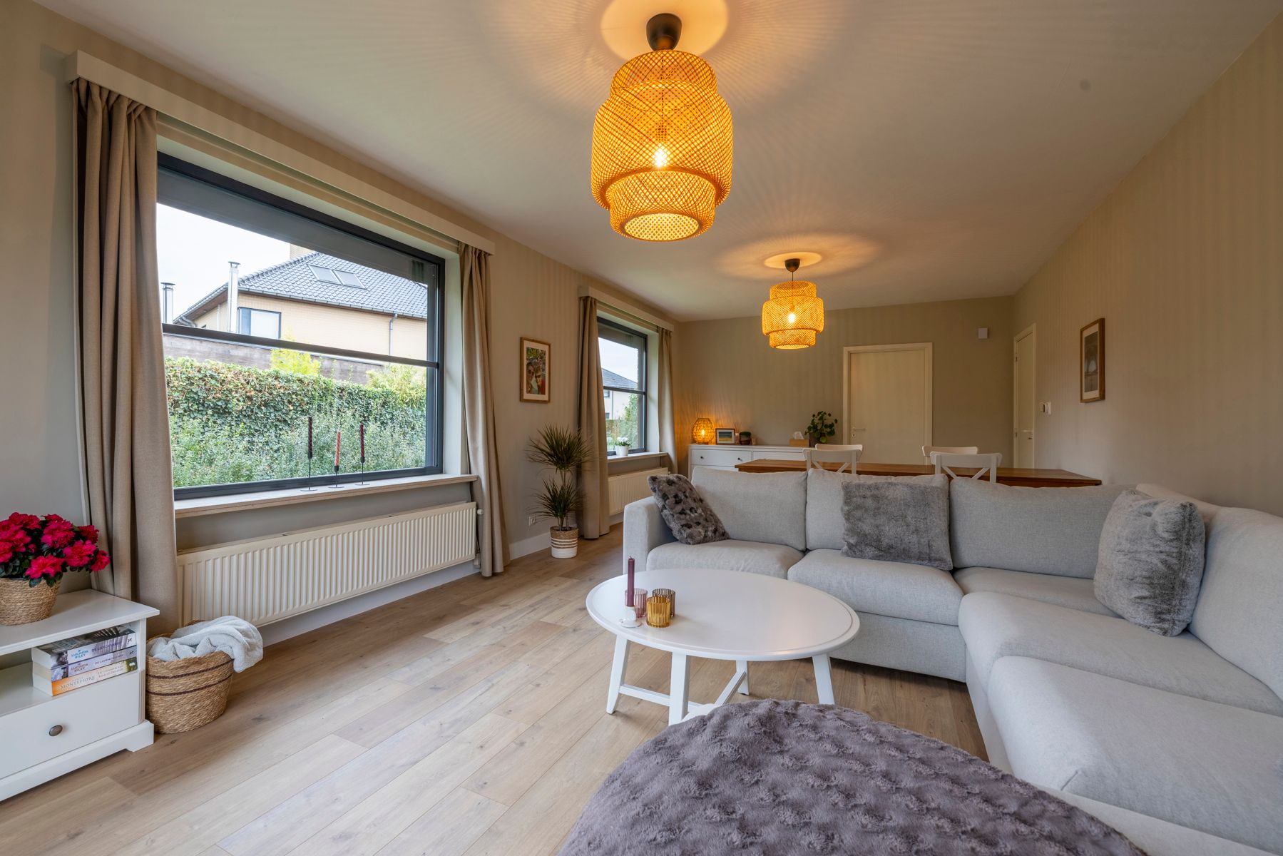 Bungalow met 3 slaapkamers, garage en tuin te koop! foto 5