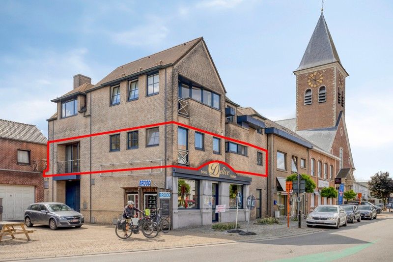 🏡 Ruim en lichtrijk appartement met 2 slaapkamers, terras in hartje Wakken! ☀️ foto {{pictureIndex}}