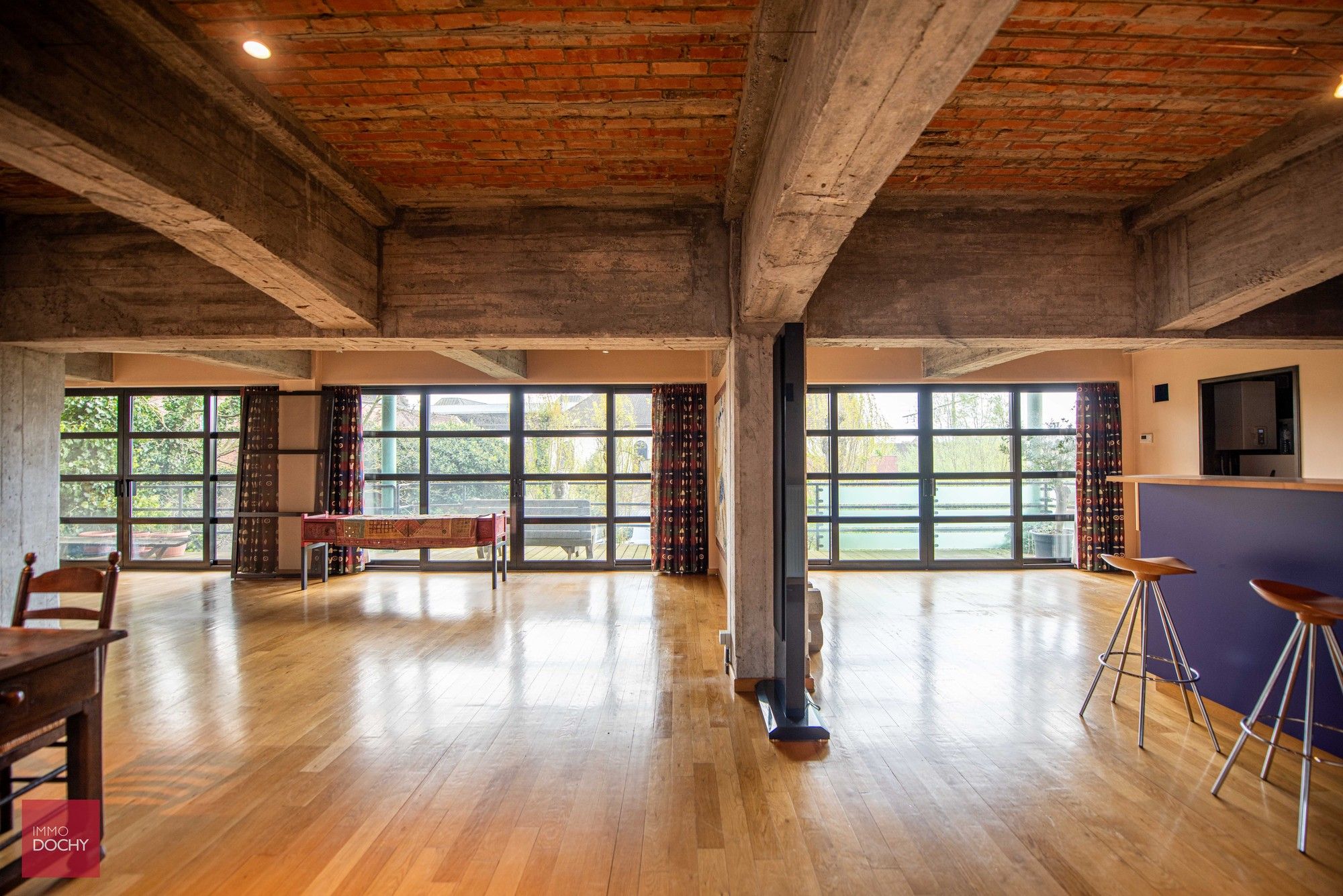 Ruime loft in voormalig fabrieksgebouw foto 6