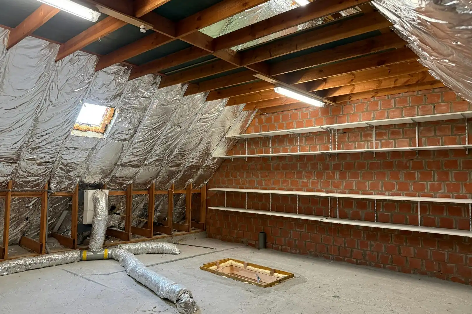 Instapklare rijwoning met zonnige tuin te Oostende foto 17