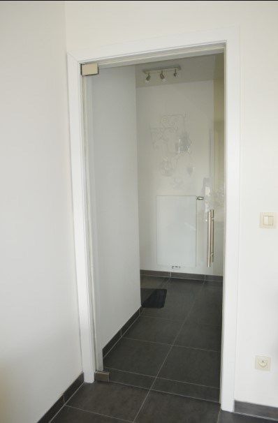 Appartement met twee slaapkamers, autostaanplaats en kelderberging in het centrum. foto 6