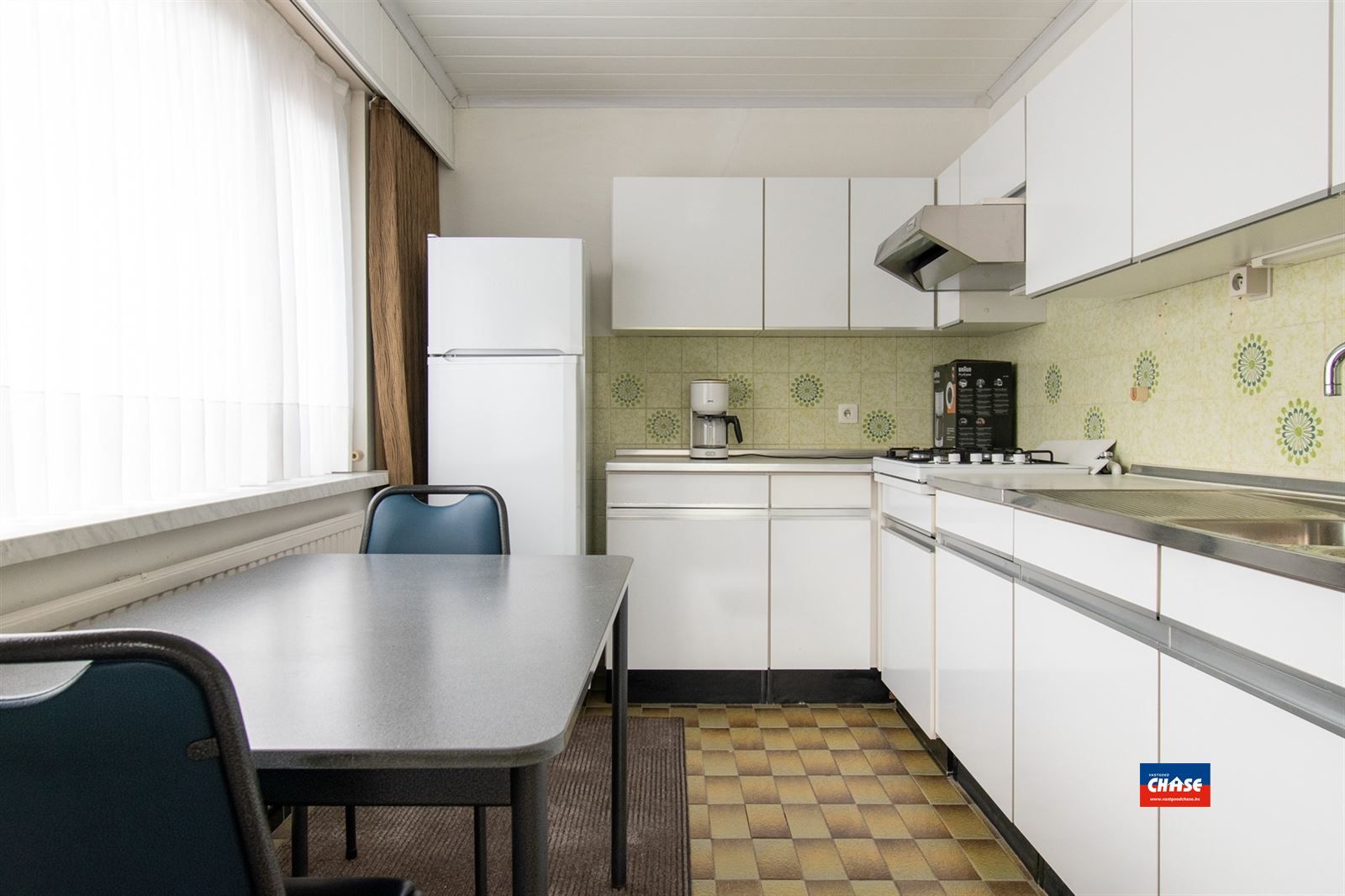 Appartement met 2 slpks, terras en garagebox foto 6