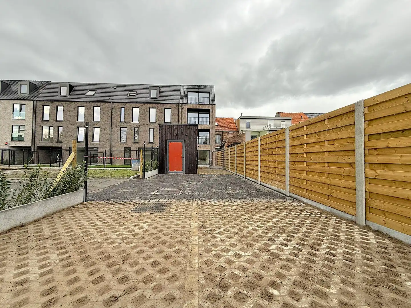 Tuinappartement met parking te Sint-Andries - 1 slpk foto 11