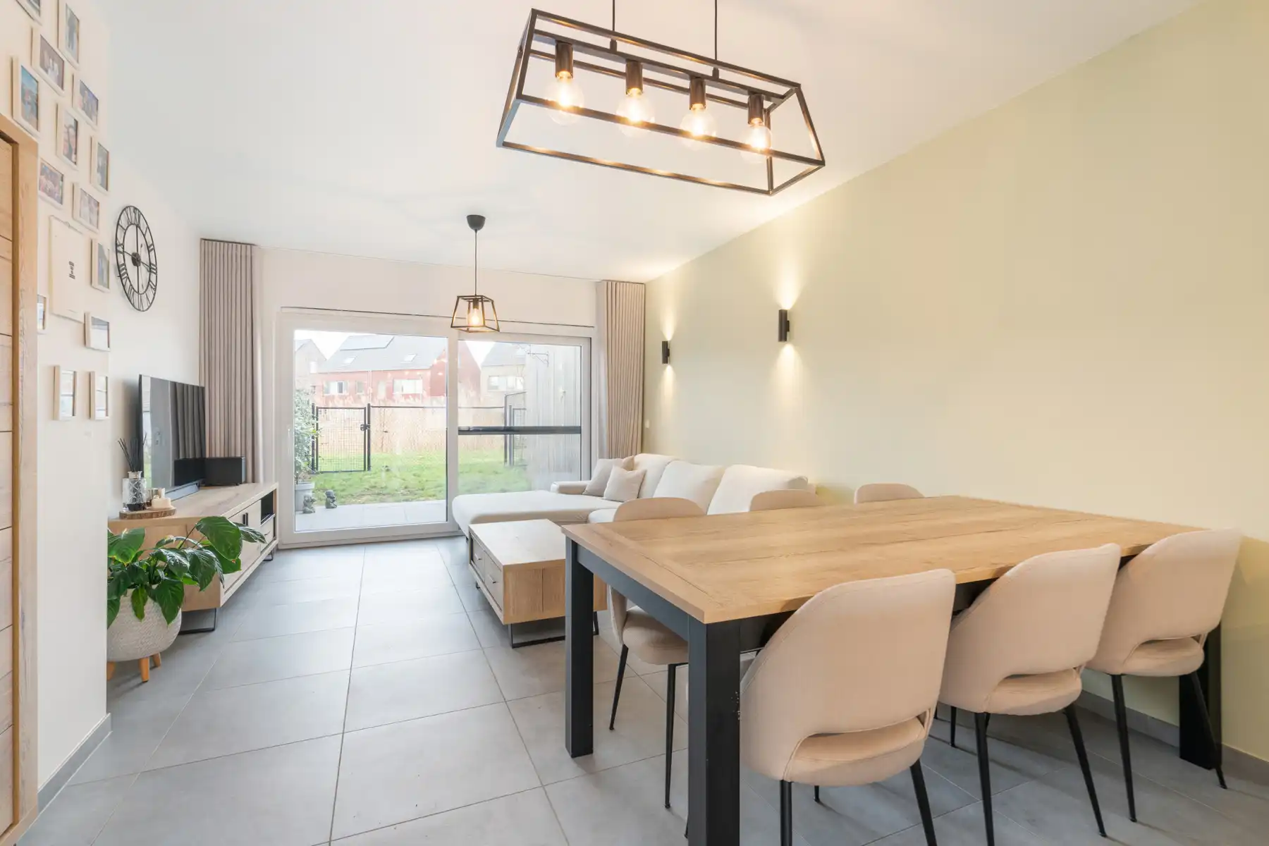 Huis te koop foto {{pictureIndex}}