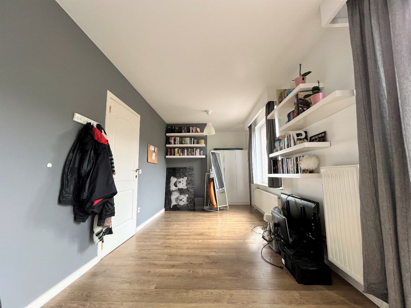 Riant dakappartement met terras en garage foto 13
