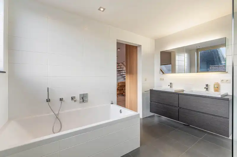 Klassevol duplex-appartement met gemeenschappelijk zwembad foto 20