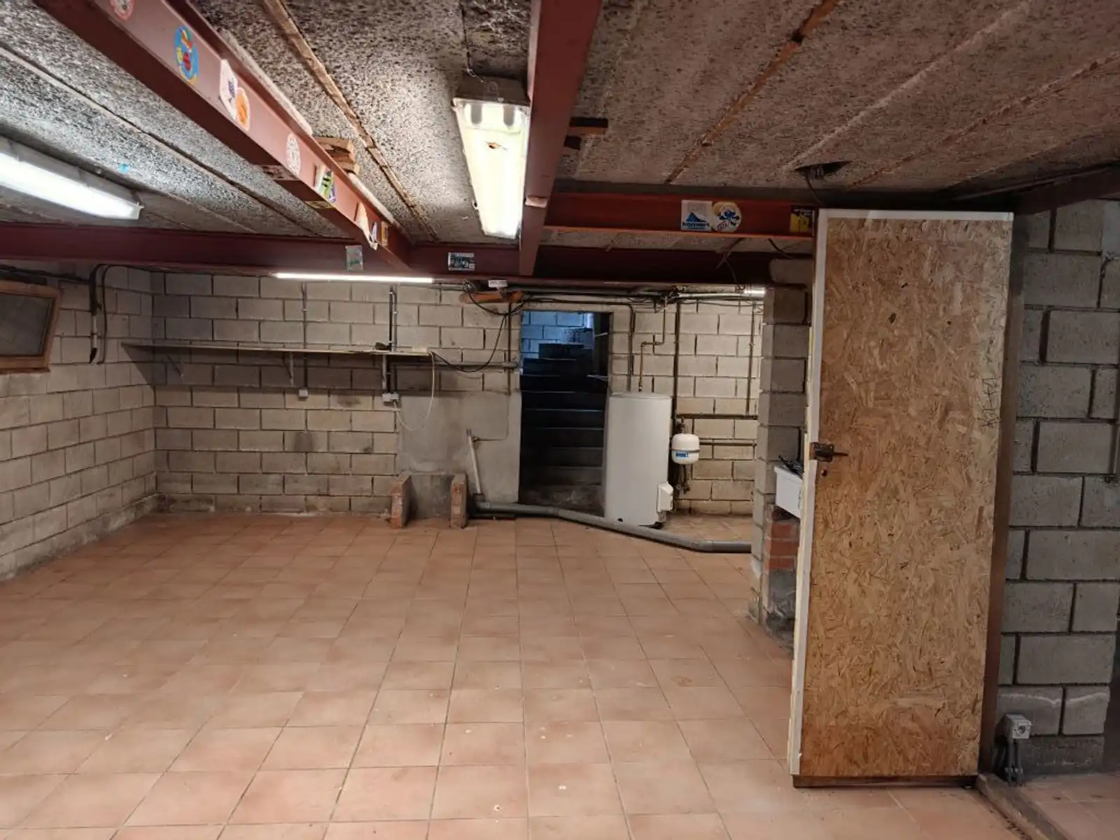 Zeer ruime rustig gelegen chalet foto 21