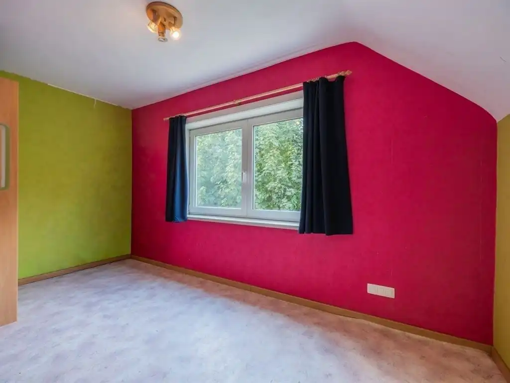 Halfopen bebouwing met kelderverdieping en ruime tuin foto 28