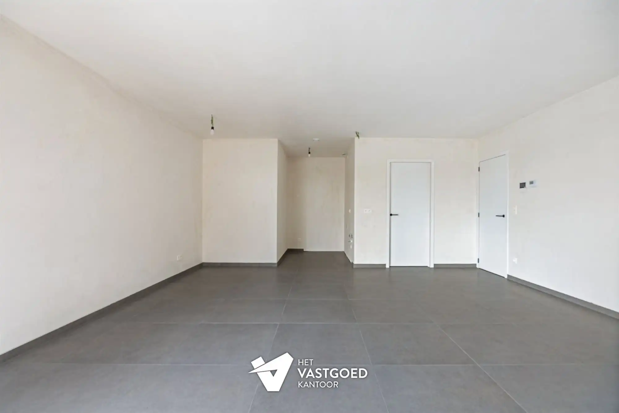 RUIM 1-SLAAPKAMERAPPARTEMENT MET AANGENAME BUITENRUIMTE foto 5