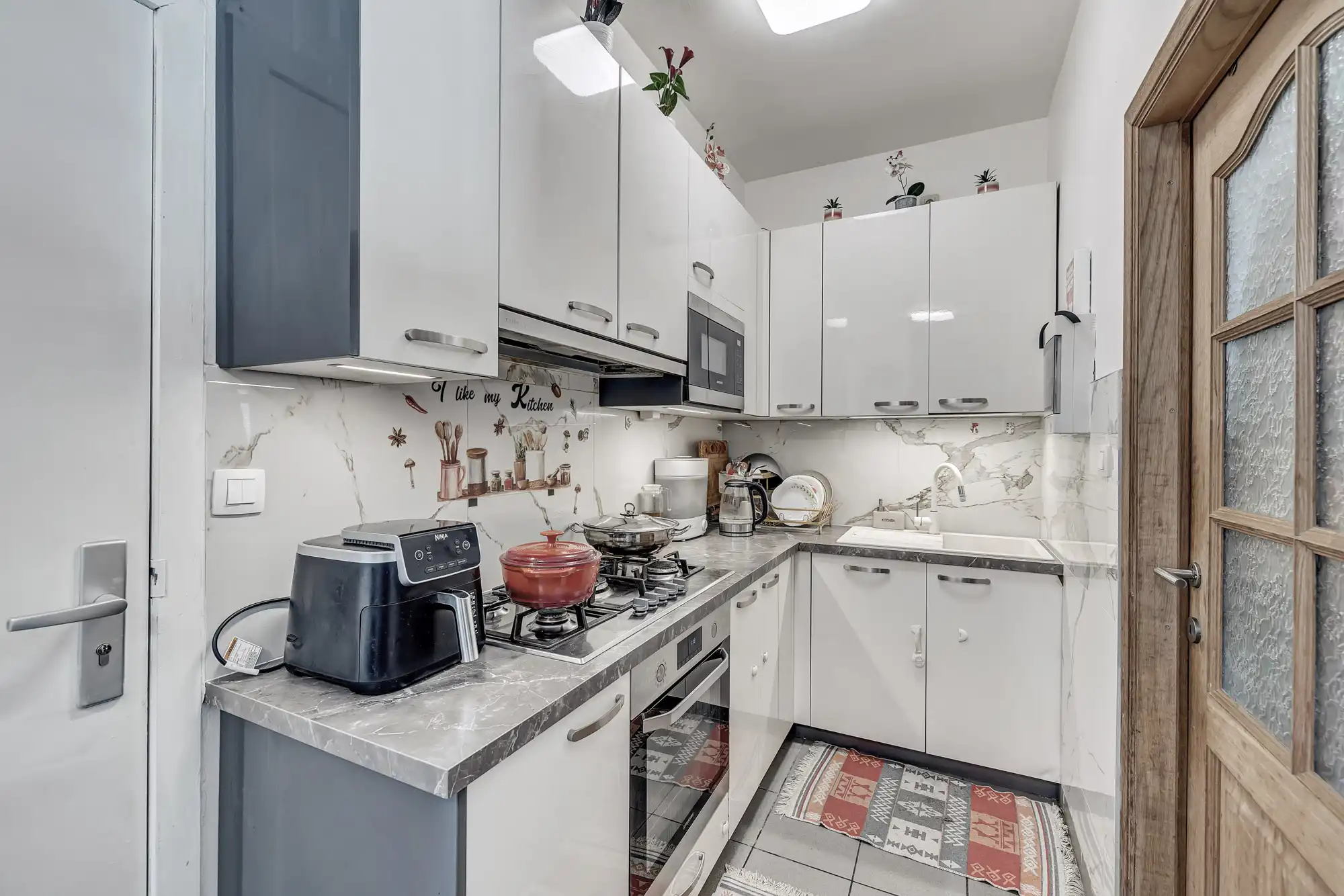 Instapklaar appartement met 2 slaapkamers te Anderlecht foto 4