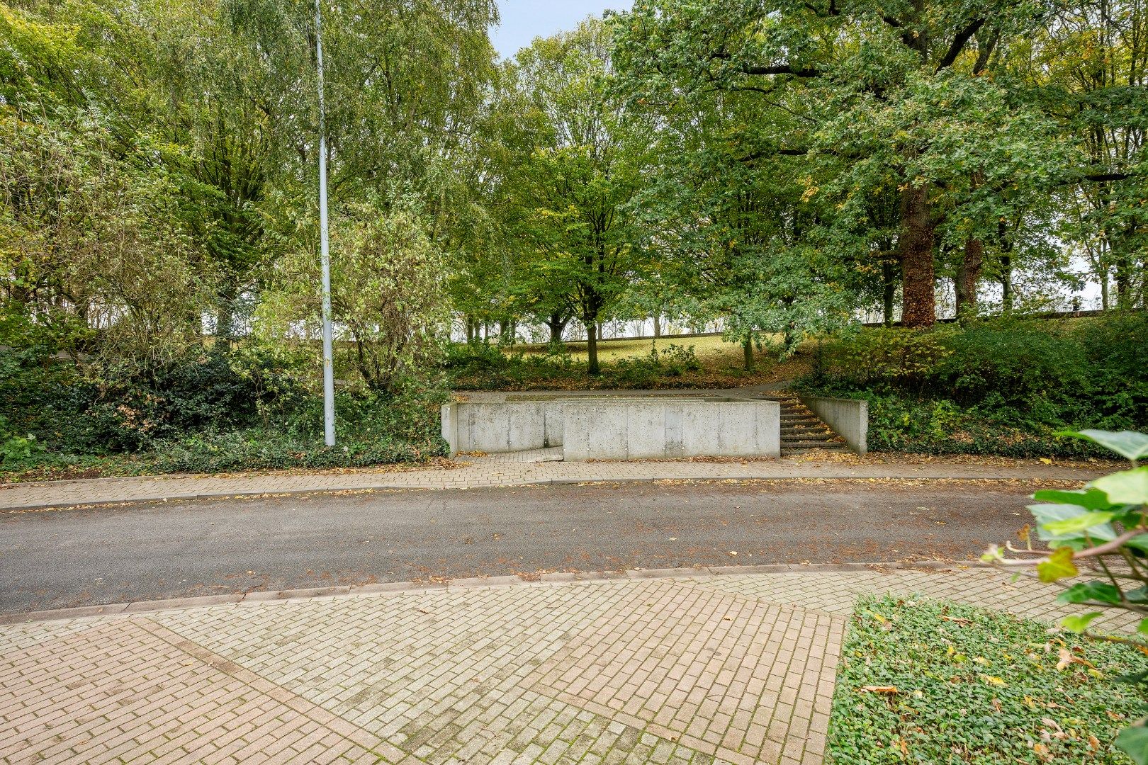 Verzorgde, instapklare woning met 3 slaapkamers in hartje Ieper foto 21