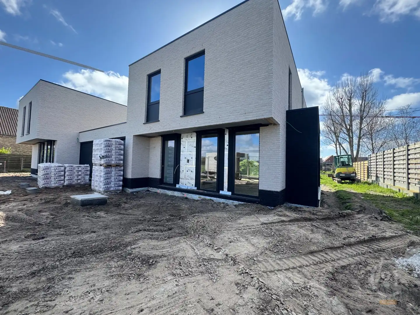 Moderne gezinswoningen met 3 ruime slaapkamers, 2 badkamers en inpandige garage! foto 8