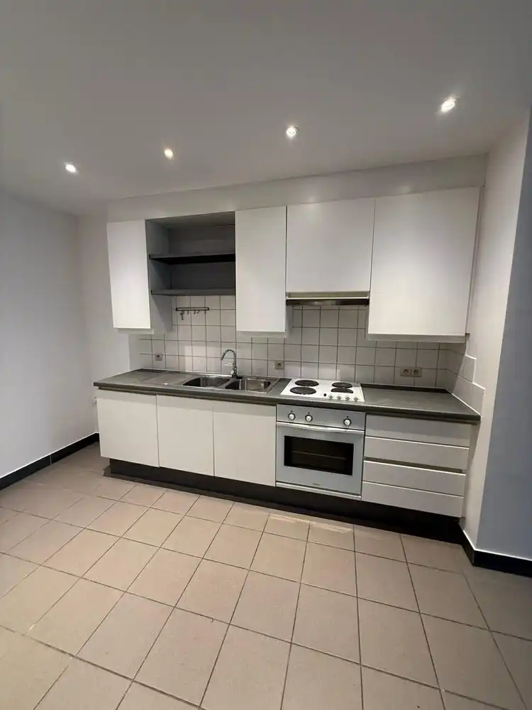 GELIJKVLOERS APP. MET 2 SLAAPKAMERS BRUSSELSESTEENWEG MELLE foto 4