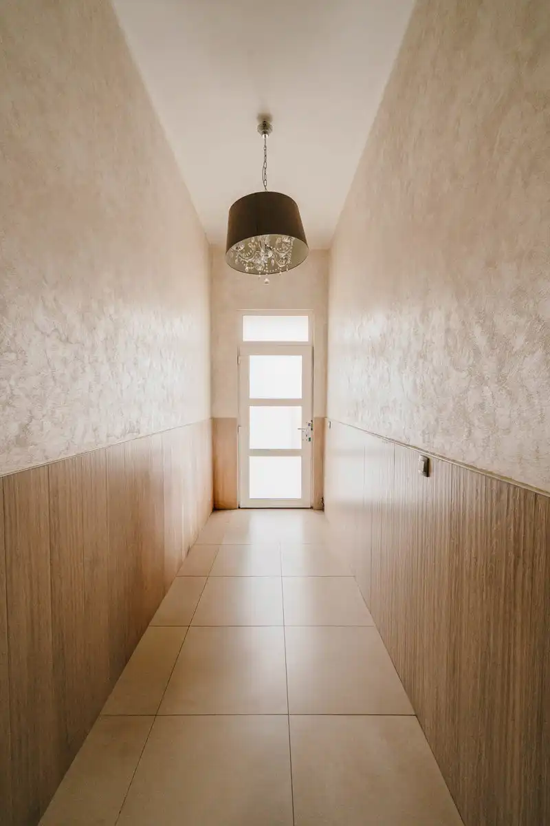 Verrassend ruime woning met sfeervolle leefruimte foto 2