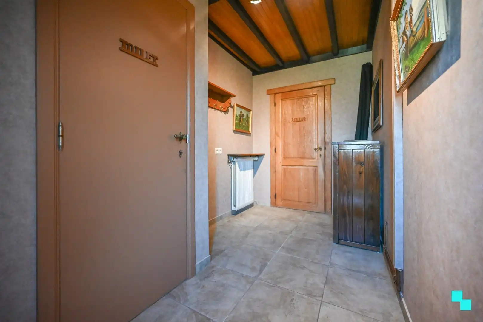 Goed onderhouden villa met garage te Izegem foto 4