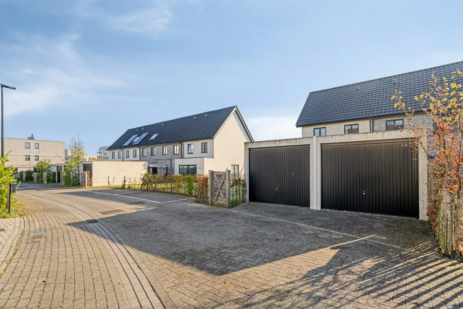 Recente halfopen woning met 4 slaapkamers en garage! foto 20
