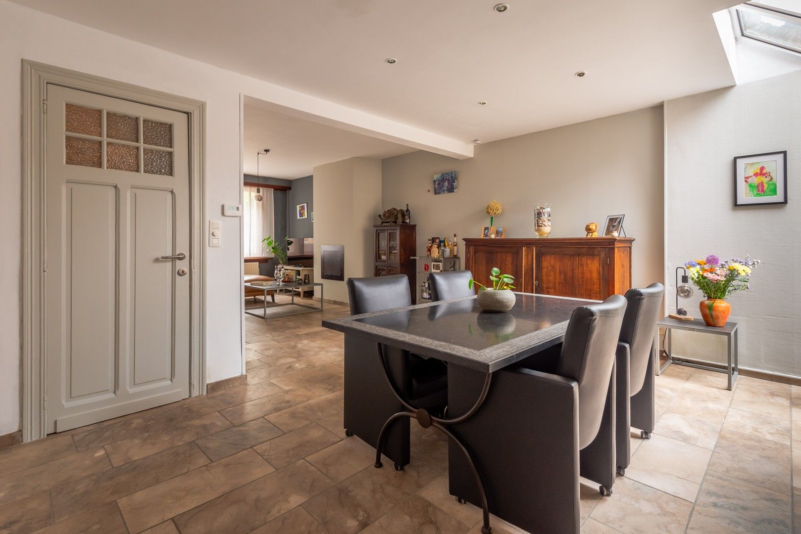 Charmante woning met groene tuin in het hart van Schoten foto 8