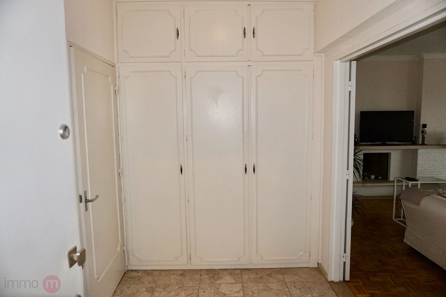 Centraal maar rustig gelegen appartement met drie slaapkamers foto 8