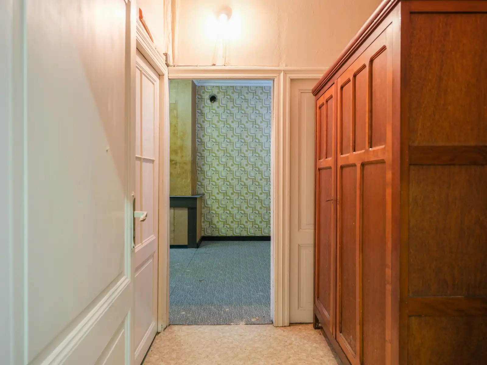 Zeldzame pastorie met monumentale tuin en commerciële potentie foto 32