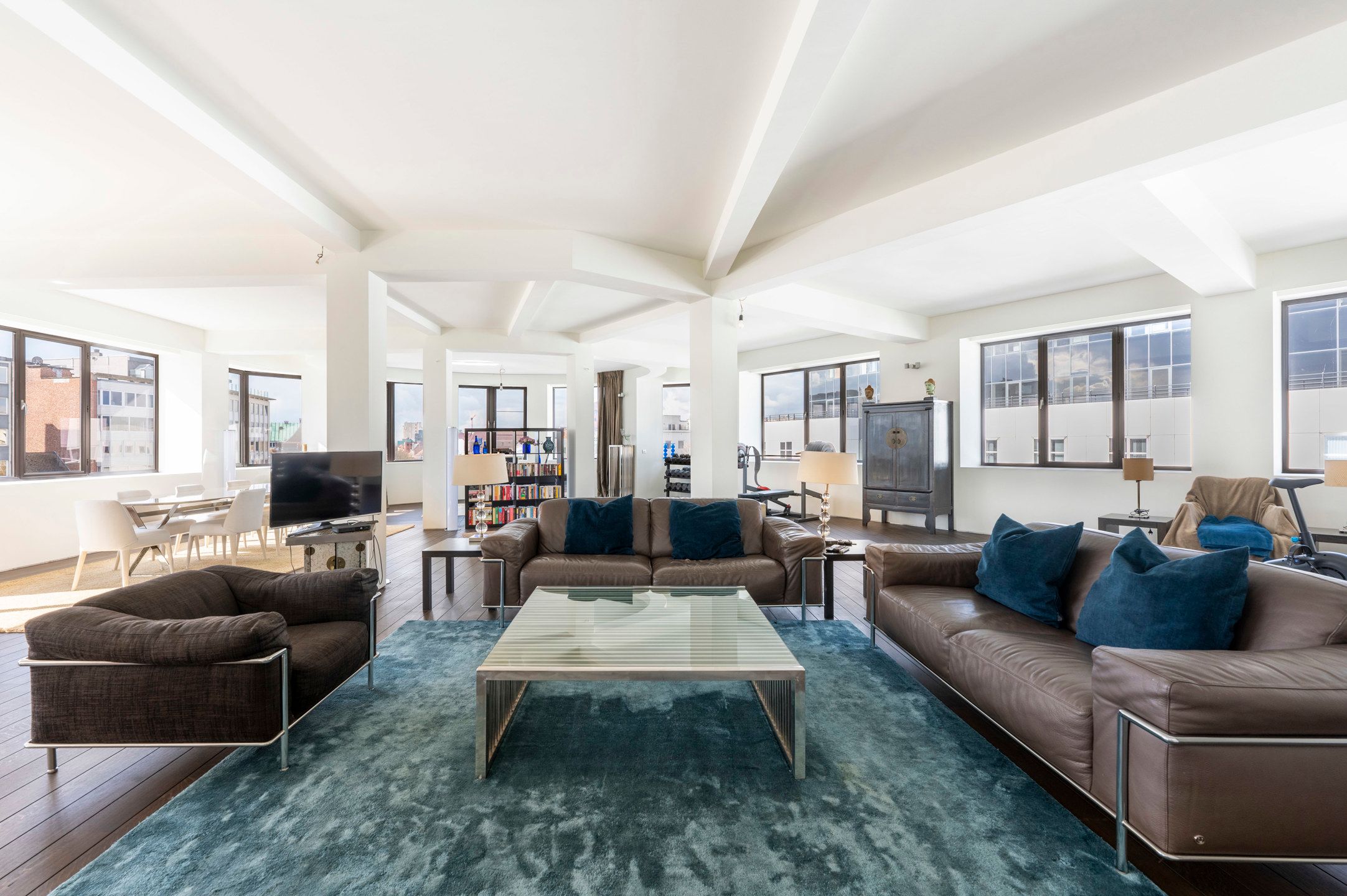 Unieke loft met karakter en licht in art-deco gebouw foto 3