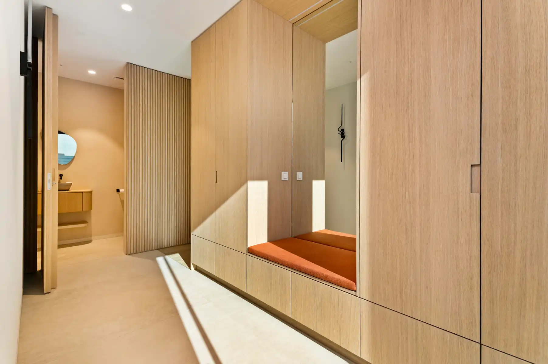 Exclusieve recente woning met hoogwaardige afwerking. foto 9