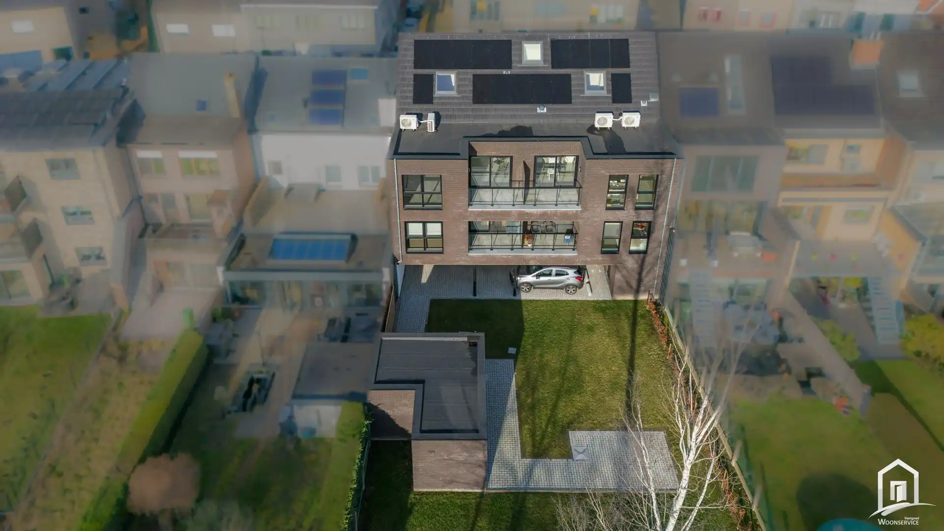 Uiterst ruim en lichtrijk duplex-appartement te Aalst foto 2