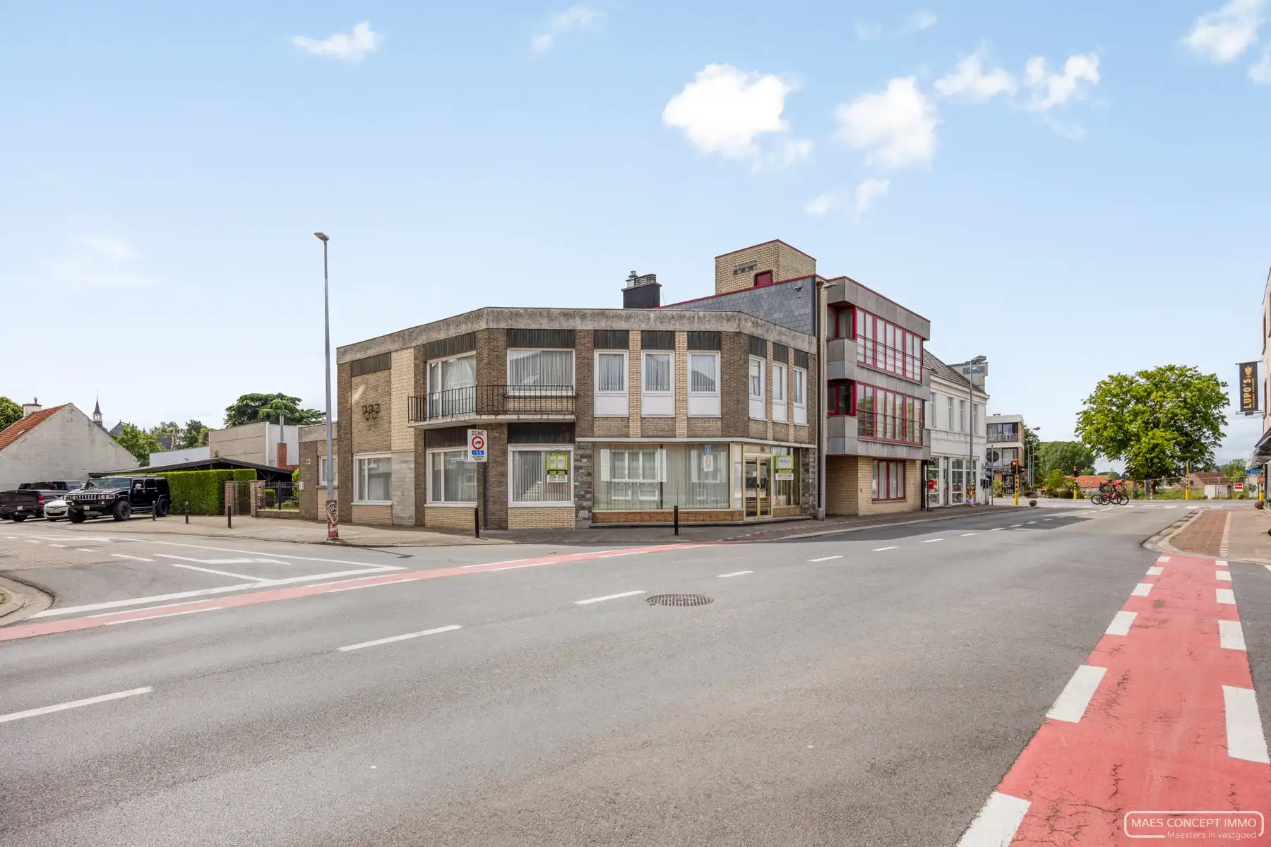 Hoofdfoto van de publicatie: Ruime woning te koop in het centrum van Zulte