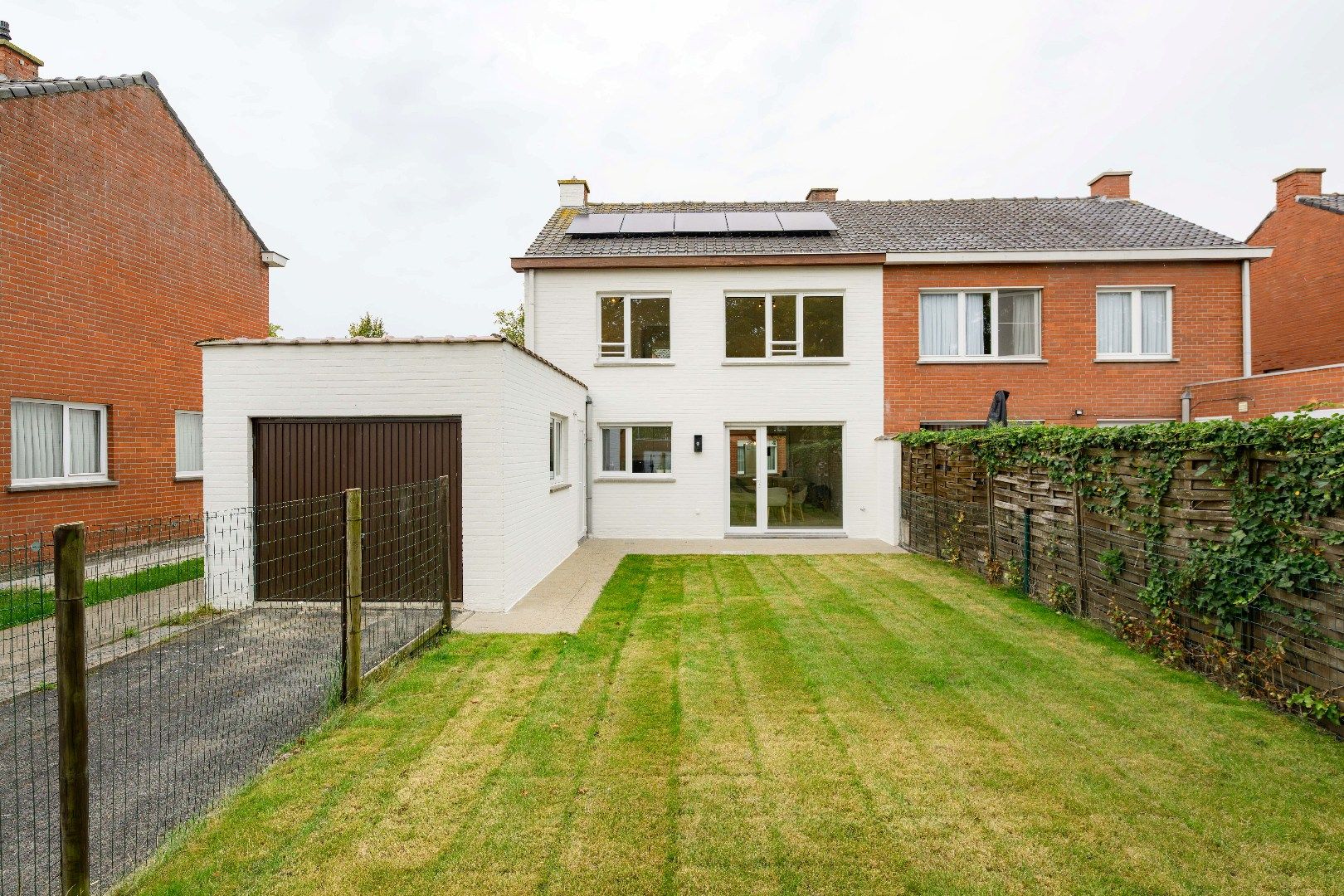 PERFECT INSTAPKLARE ENERGIEVRIENDELIJKE WONING MET TUIN EN GARAGE foto 23