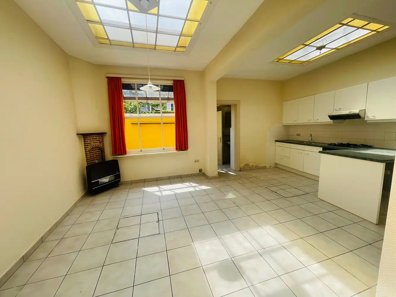 Brugge centrum , Supergoede ligging ,vlakbij Vestingen, Smedenpoort, 't Zand, station, alleinkels, resturants en cafés foto 24