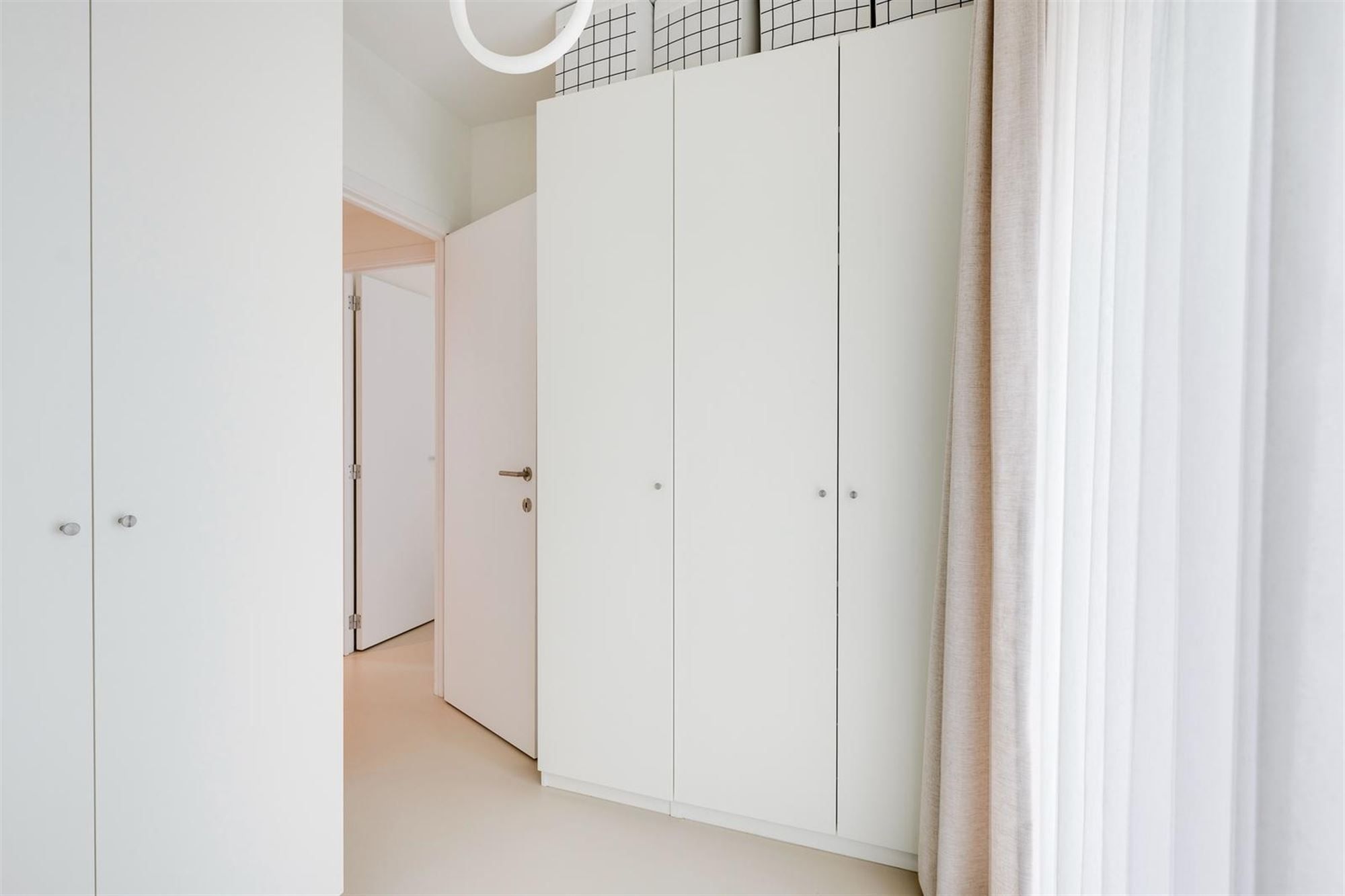 Hoogwaardig afgewerkt appartement met twee slaapkamers foto 22