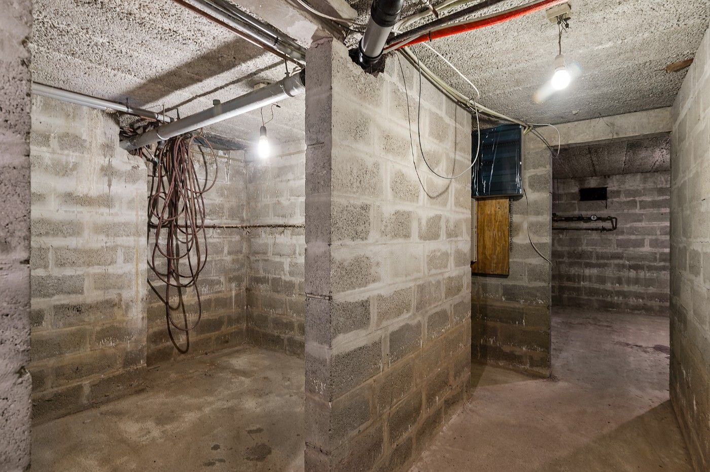 Vrijstaande laagbouwwoning met 2 slpk., tuin en garage foto 22