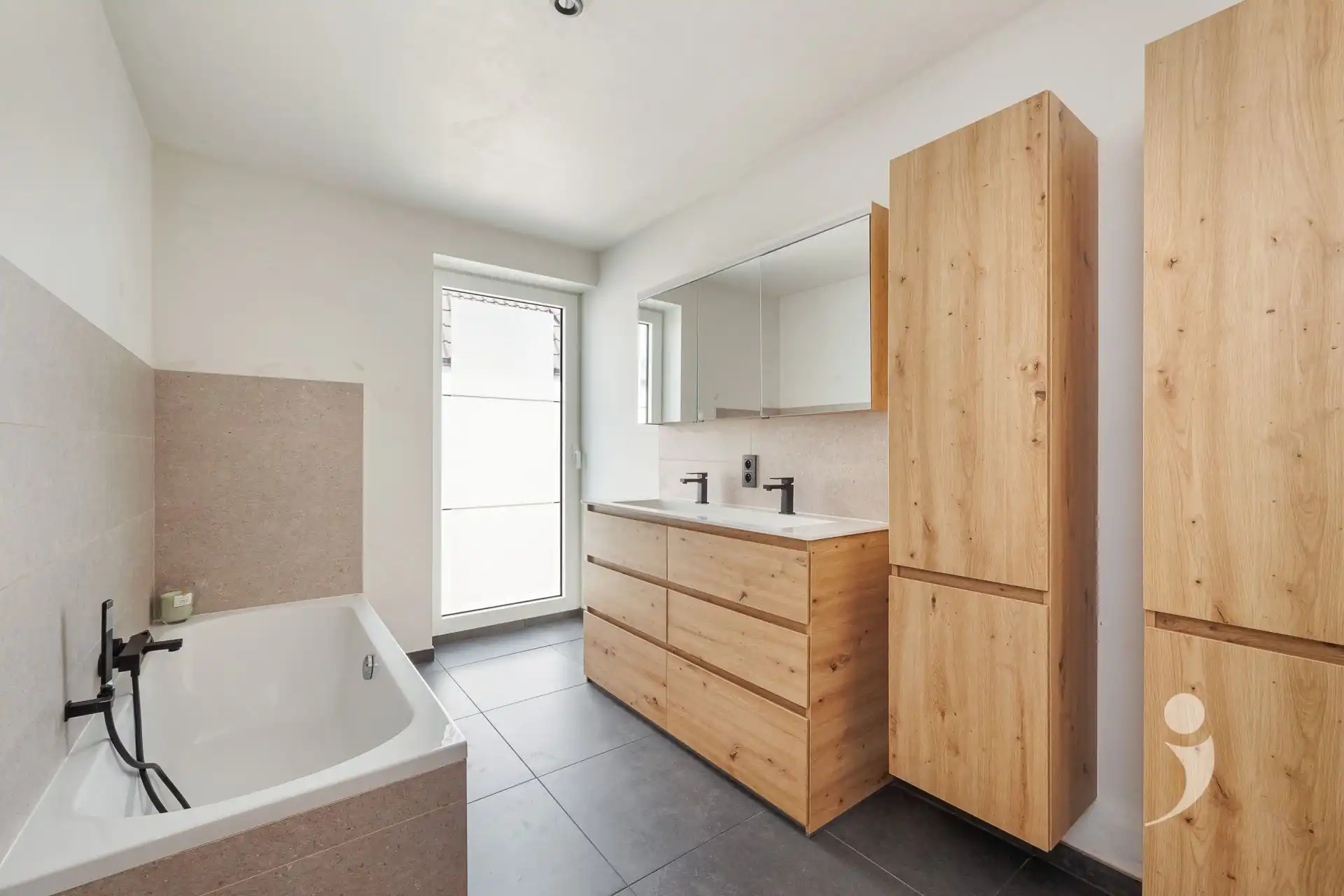 Prachtige recente woning te Zammel!  foto 16