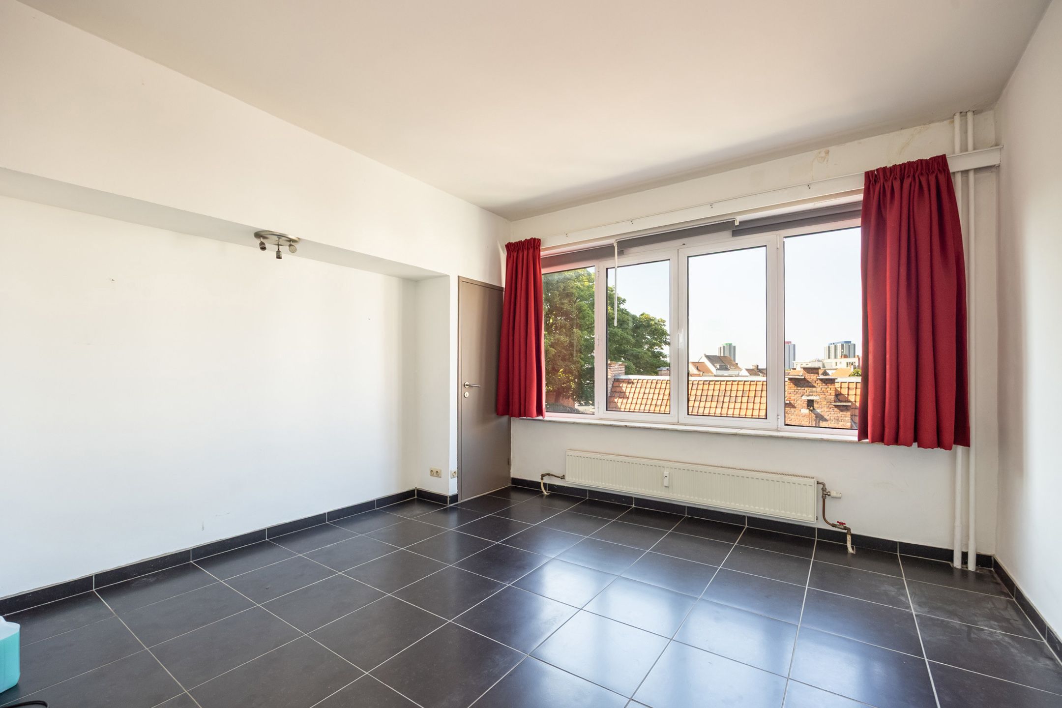 ANTWERPEN - Eén slaapkamer appartement met staanplaats foto 6