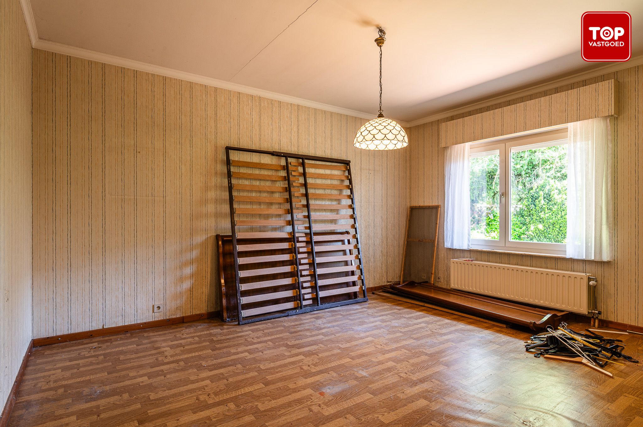 Op te frissen woning met 5 slaapkamers in het rustige Vinderhoute foto 8