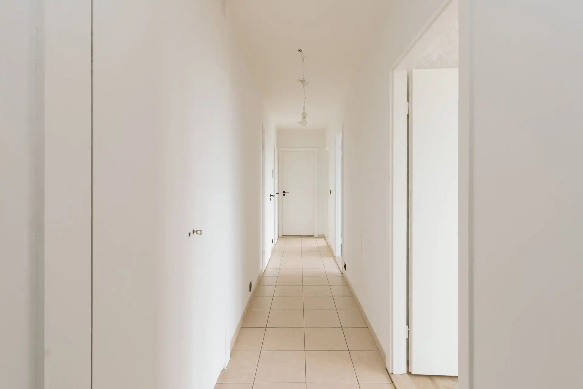 Licht en ruim appartement met prachtig uitzicht foto 2