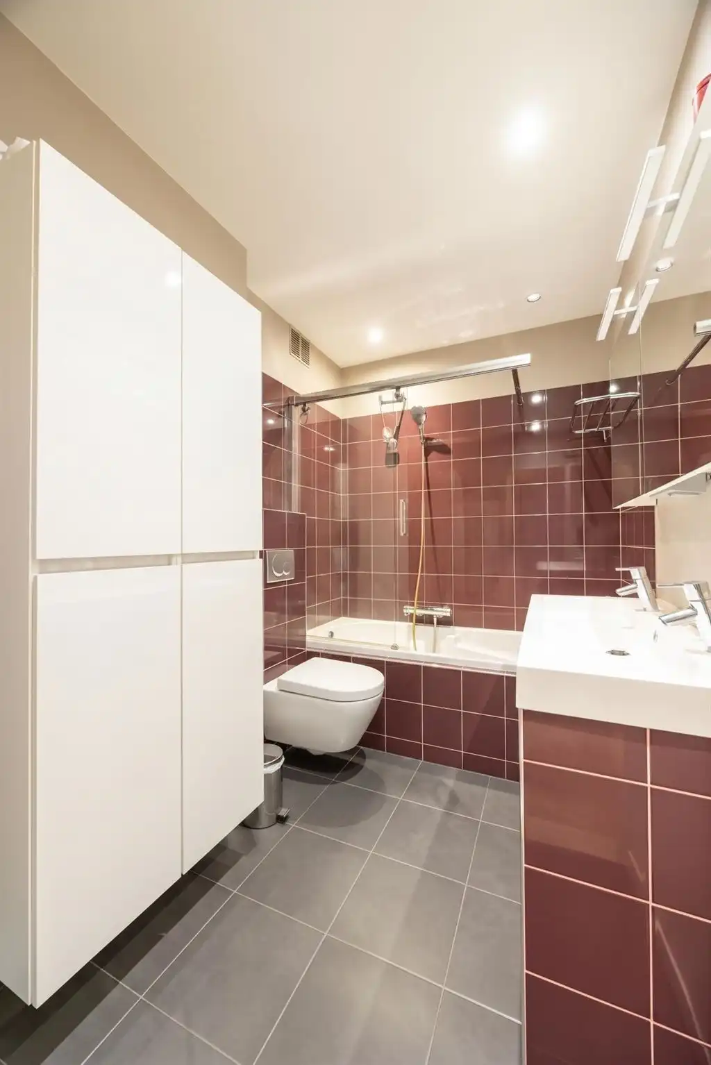 Instapklaar appartement met optionele parkeerplaats foto 9