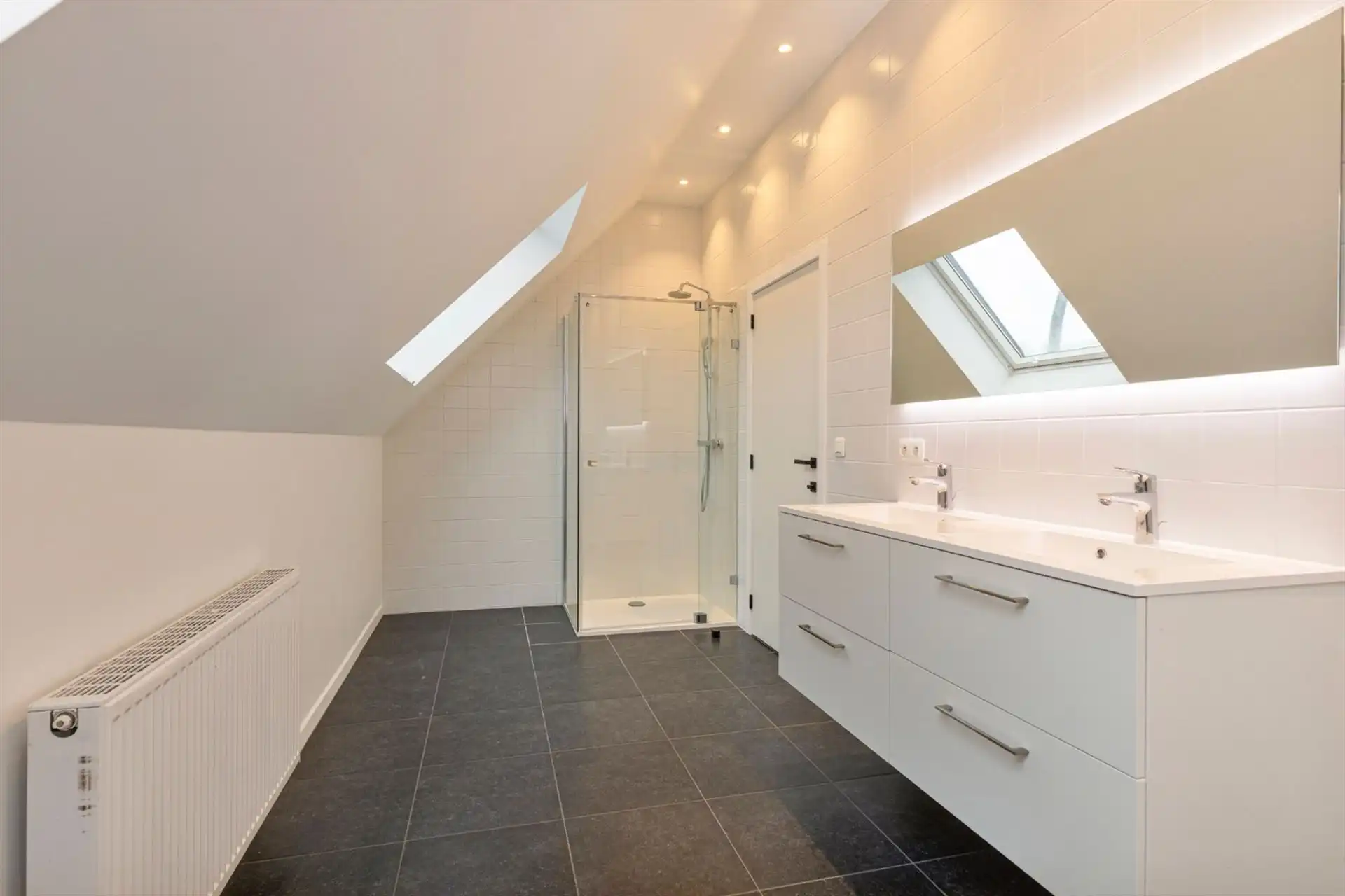 Instapklare woning met 3 slpk op een zeer centrale ligging! foto 15